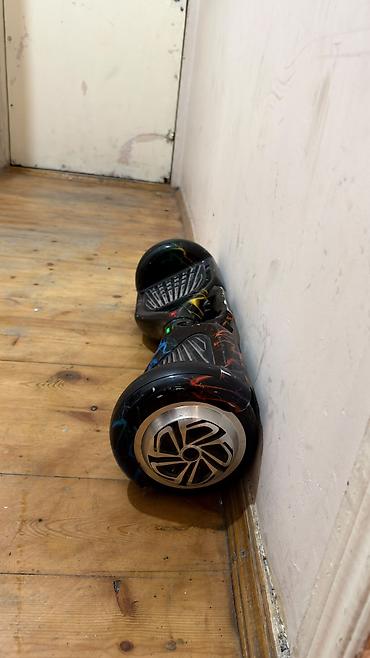 Elektrik nəqliyyatı: Hoverboard – 6.5" iki təkərli, özünü tarazlayan skuter - Korpus: qara — 4
