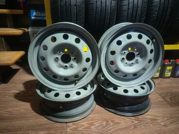 15 diskler: R14 -4 bolt dəmir Disk Yeni Alınıb 3-4 ay istifadə olunub Priora