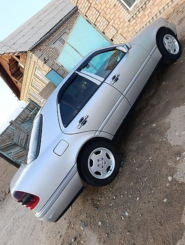 mercedesbenz: Mercedes-Benz C-Class: 1994 г., 2.2 л, Автомат, Газ, Седан — 2