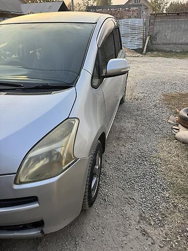 sprinter 315: Toyota Ractis: 2005 г., 1.3 л, Автомат, Бензин, Хэтчбэк — 3