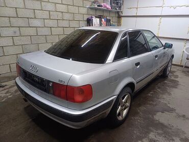 Audi: Audi 90: 1992 г., 2 л, Механика, Бензин, Седан