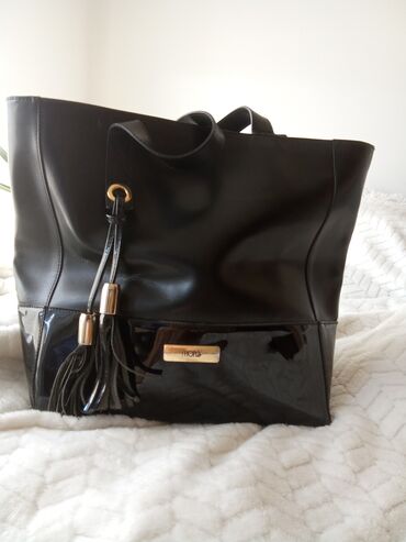 mona torbic: Shoulder bag, Mona, Material: Leather