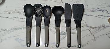 silver kitchen: Набор кухонных принадлежностей на подставке. Состав: - Лопатка с — 2