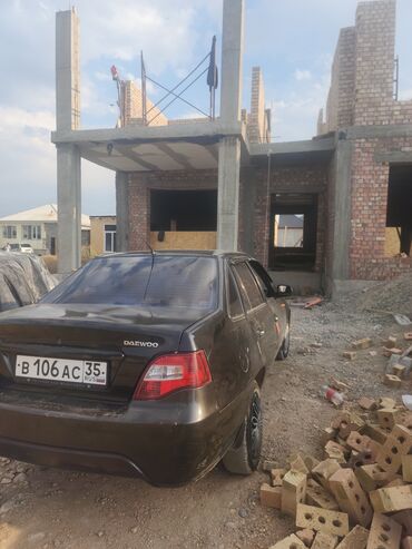 некся сатылат: Daewoo Nexia: 2004 г., 1.5 л, Механика, Бензин, Седан