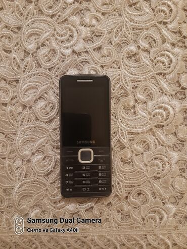 Stəkanlar: Samsung GT-S5600, rəng - Qara, Düyməli