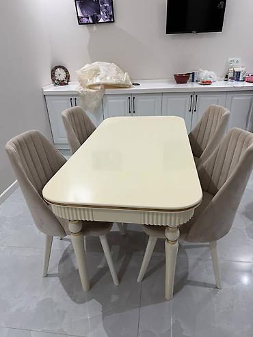 Digər mebel: Masa dəsti satılır 350₼. 4 oturcağı var.Ünvan — 1
