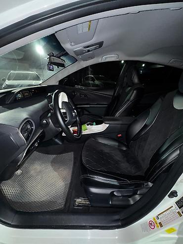 Toyota: Toyota Prius: 2016 г., 1.8 л, Робот, Гибрид, Хэтчбэк — 9