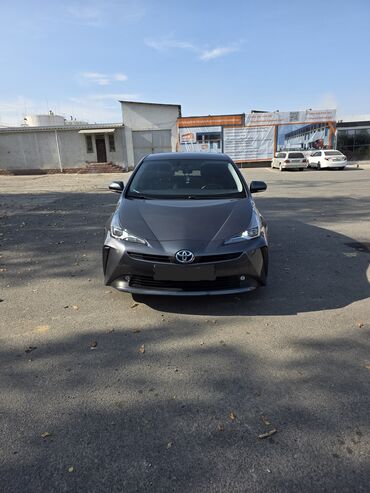 чехлы аниме: Toyota Prius: 2019 г., 1.8 л, Вариатор, Гибрид, Хэтчбэк
