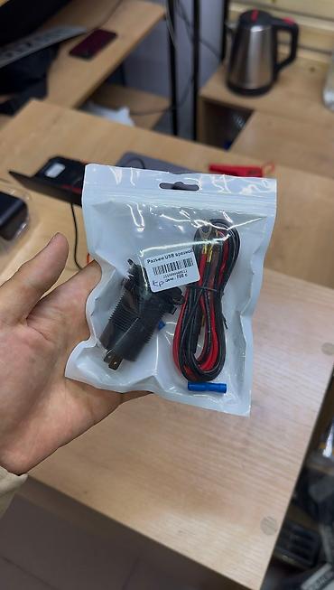 Другая автоэлектроника: Врезная розетка в авто USB разъемы в машину Разъемы для зарядки в авто at lalafo.kg — 8 Другая автоэлектроника: Врезная розетка в авто USB разъемы в машину Разъемы для зарядки в авто — 8