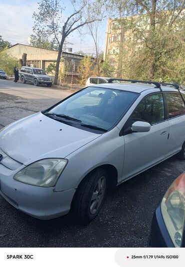 меняю дом на авто: Honda Civic: 2002 г., 1.5 л, Автомат, Бензин, Хетчбек