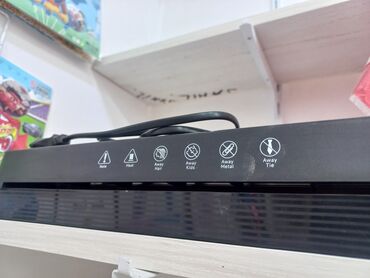 Monitorlar: Heç işlənməyib.A3 ölçüyə qədərdir,sensorludur.Qutusu açılıb amma