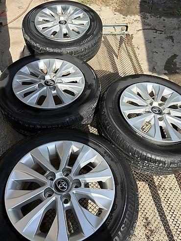 auris: Комплект оригинальных литых дисков Toyota с шинами - Количество: 4 — 3