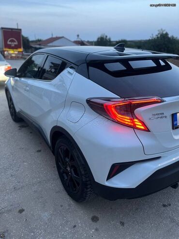 Toyota: Toyota C-HR: 1.8 l. | 2019 έ. SUV/4x4 — 6