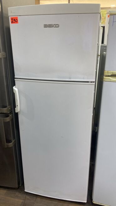 Qabyuyan maşınlar: 2 qapılı Beko Soyuducu Satılır, rəng - Ağ