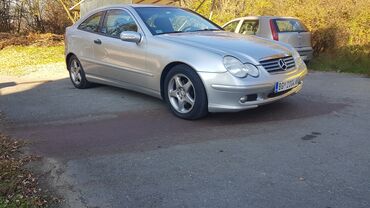Mercedes-Benz: Mercedes-Benz C 180: 2 l | 2001 г. Κupe — 3