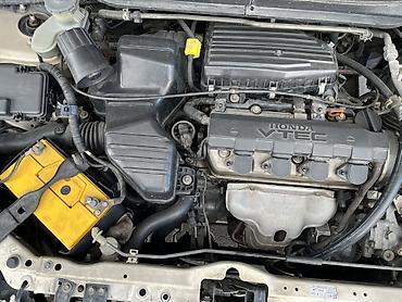 2003: Honda Stream: 2003 г., Автомат, Универсал — 6