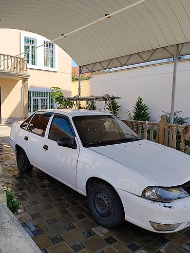 daewoo centra: Daewoo Nexia: 1.5 l | Sedan — 3