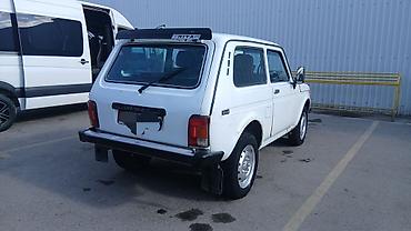 левый руль машина: ВАЗ (ЛАДА) 4x4 Нива: 2006 г., 1.6 л, Механика — 2