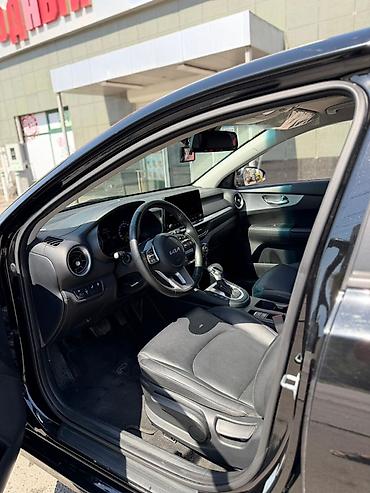 byd e1: Kia K3: 2022 г., 1.6 л, Вариатор, Бензин, Седан — 7