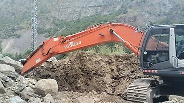 ZX: Экскаватор, Hitachi, 2013 г., Гусеницалуу — 4