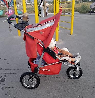 детские коляска: Детская прогулочная коляска BABY 1st красного цвета. Трехколесная — 1
