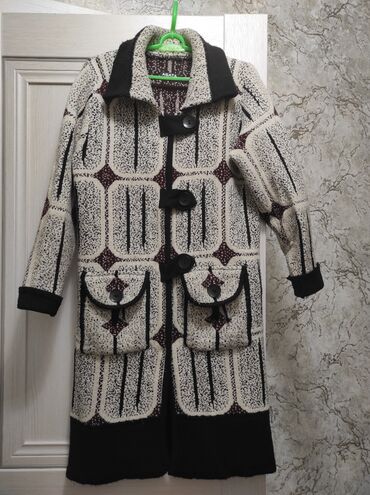 турецкий куртка: Женская куртка 5XL (EU 50), цвет - Белый
