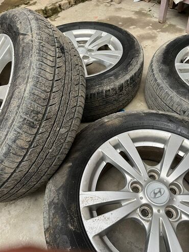 Disk təkərlər: Təzə 16lıq disk təkər Hyundai sonatanın üzərindən çıxarılma orijinal