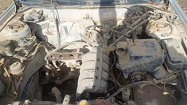 Toyota: Toyota : 1998 г., Бензин — 12