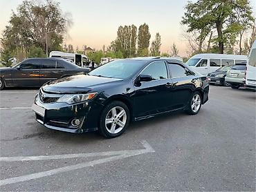 срочно продаю камри: Toyota Camry: 2013 г., 2.5 л, Автомат, Газ, Седан — 1