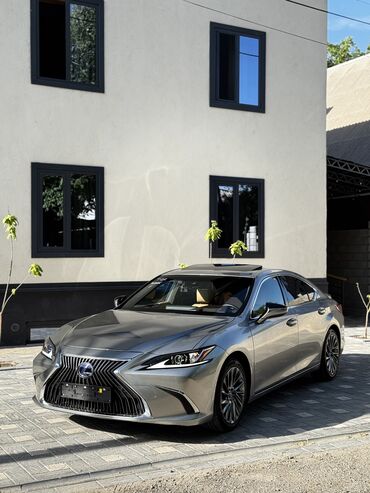 к5 гибрид: Lexus ES: 2019 г., 2.5 л, Автомат, Гибрид, Седан