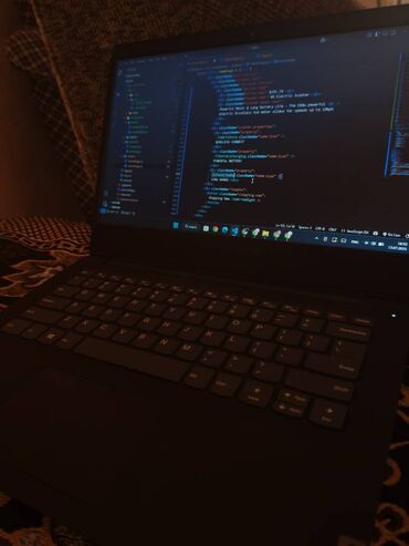 stol ustu komputer qiymeti: Sənə gündəlik istifadə, təhsil, ofis işi və internet üçün ideal olan