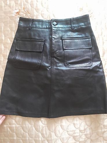 gen: Qara eko‑dəri mini yubka-şort - Model: ön hissədə iki böyük qapaqlı — 1
