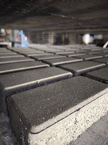 Beton plitələr: Rəngli səki daşları – zavod istehsalı - İkiqat qatlı vibropress — 11
