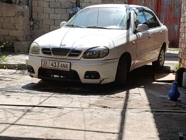 Daewoo: Daewoo Lanos: 2001 г., 1.5 л, Автомат, Бензин, Седан