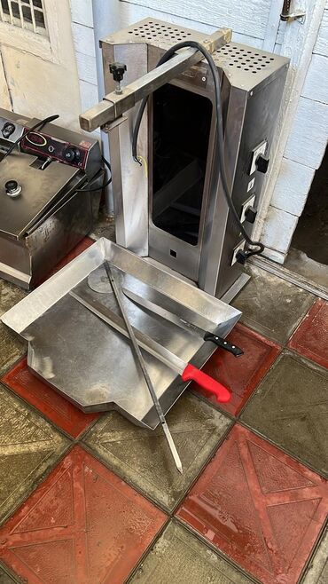 Digər restoran, kafe avadanlığı: Restoran malzemeleri ; Klimalar, kameralar, 2 tane döner ocağı, kebap — 8