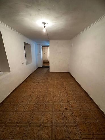 2 bedroom: Квартира берилет 2команта душ бар Район: Ак босого — 5