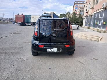 Kia: Kia Soul: 1.6 l | 2009 il Krossover — 12