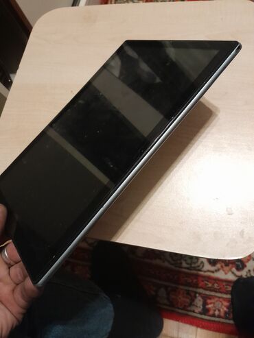 afrika aslanı tablet: Blackview planset ela veziyetdedir hec bir problemi yoxdur.ekrani