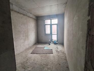 ofis: 3 otaqlı, Yeni tikili, 87 kv. m — 2