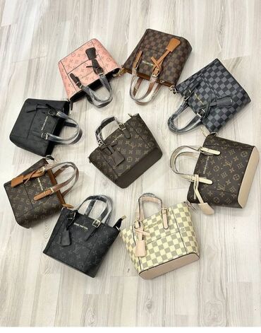 lv torbica muska: Shoulder bag