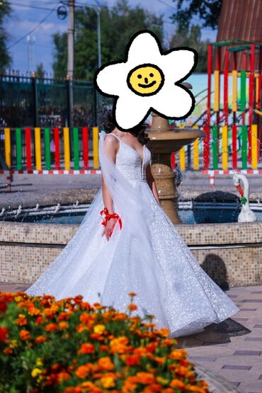 своё свадебное платье: Очень нежное и необычное!