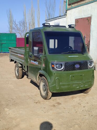 домкрат для машины: Tesla : 2024 г., 0.3 - engine capacity л, Автоматтык, Гибрид