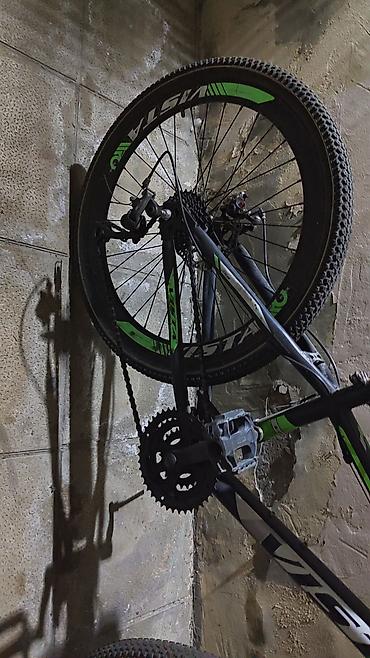 velosiped nasosu: VISTA markalı dağ velosipedi. Qara-yaşıl rəng kombinasiyasında, idman — 2
