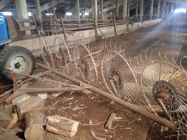 Тракторы МТЗ (Беларус): Трактор шаймандары менен сатылат — 4