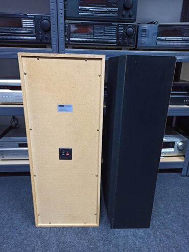 Zvučnici i stereo sistemi: Hitaka HT-84 BL cetvorosistemac sa mrezicama koje se ne skidaju. 6 — 3