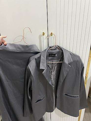 soft shell: Костюм с юбкой, Миди, Пиджак, M, L — 1