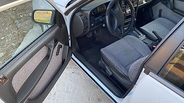 Opel: Opel Omega: 1989 г., 2.4 л, Автомат, Бензин, Седан — 2