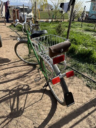 велосипед 26 размер: СССР ( Урал )

10-000 сом 

Ысык-Кол Жети-Огуз