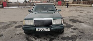 audi a3 2 tdi: Mercedes-Benz 230: 2.3 l | 1990 il Sedan