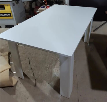 Masalar: Stullarin anbardan satişi var. Ölcülərə görə qiymət deyişir. Hər — 2